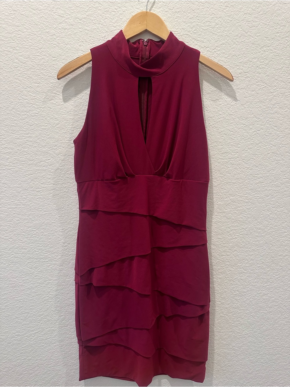 White House Black Market Instantly Slimming Tiered Keyhole Dress Burgundy 12